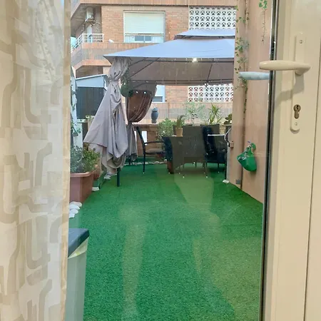 Rumar Con Terraza Lägenhet